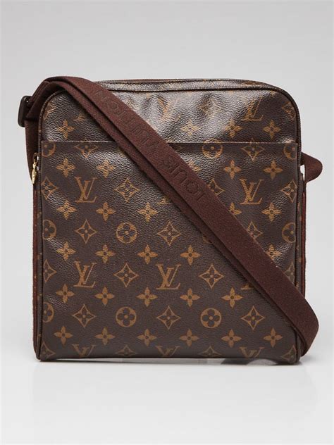 Louis Vuitton Trotteur Beaubourg Bag 